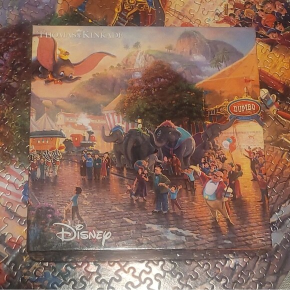 Disney Dumbo Thomas Kinkade 750 Piece Puzzle Circus Scene Made in USA - Picture 1 of 7